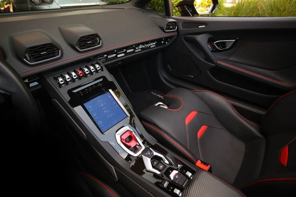 Used 2020 Nero Noctis Lamborghini Base image 36