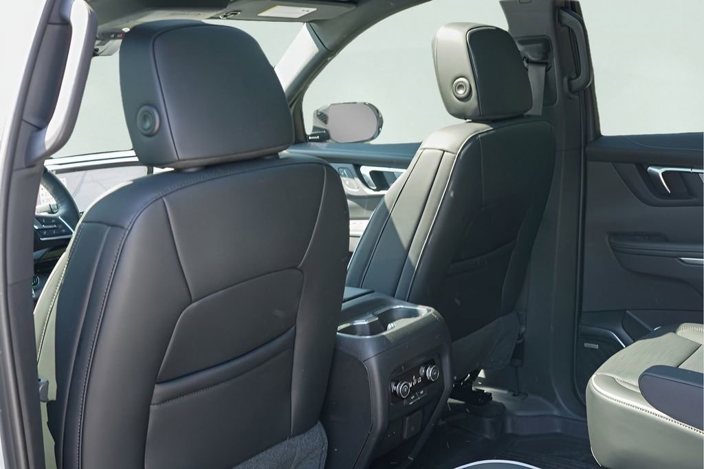 2026 Buick Enclave Sport Touring - Photo 19