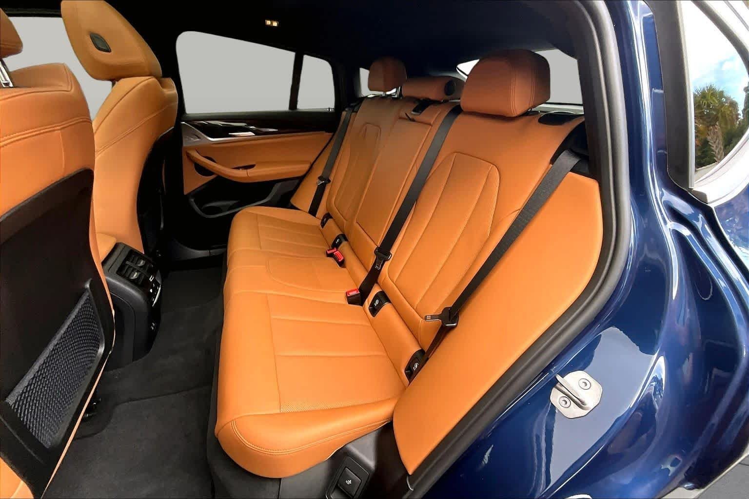 Certified Used 2025 Phytonic Blue Metallic BMW xDrive30i image 21