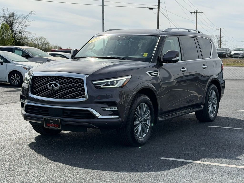 Used 2024 Gray INFINITI LUXE image 9