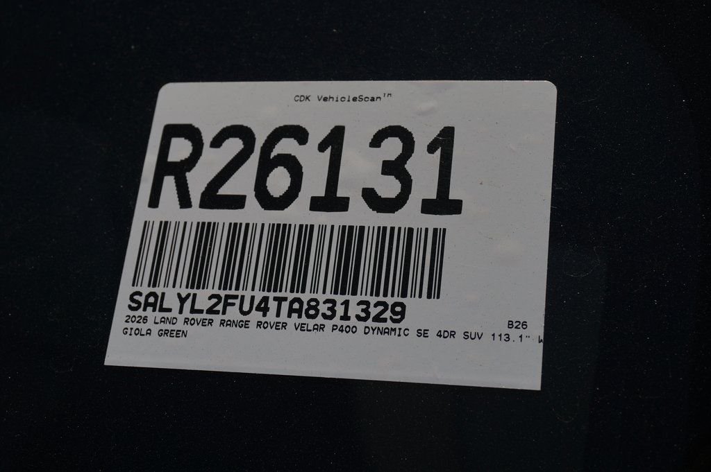 Used 2026 Green Land Rover Dynamic SE image 31