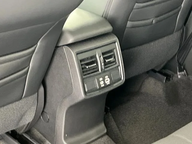 New 2026 AUTUMN GREEN METALLIC Subaru Premium image 31