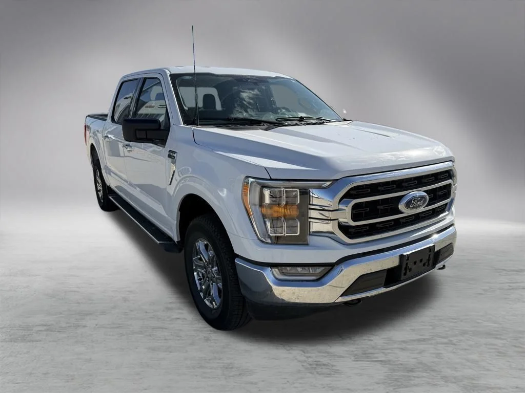 Used 2023 White Ford XLT image 33