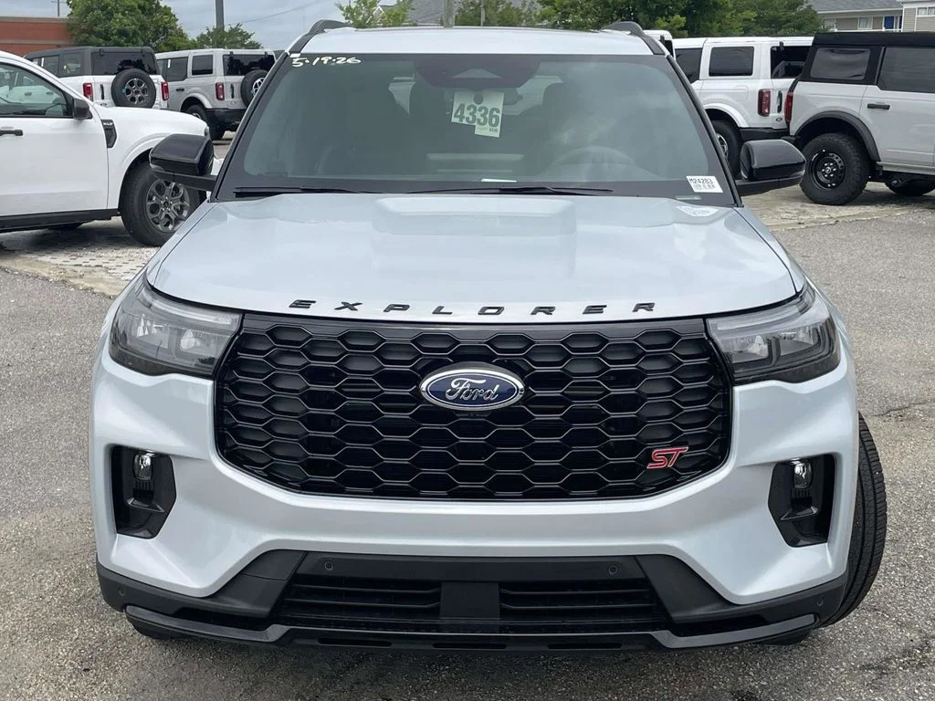 New 2026 Space White Metallic Ford ST image 8