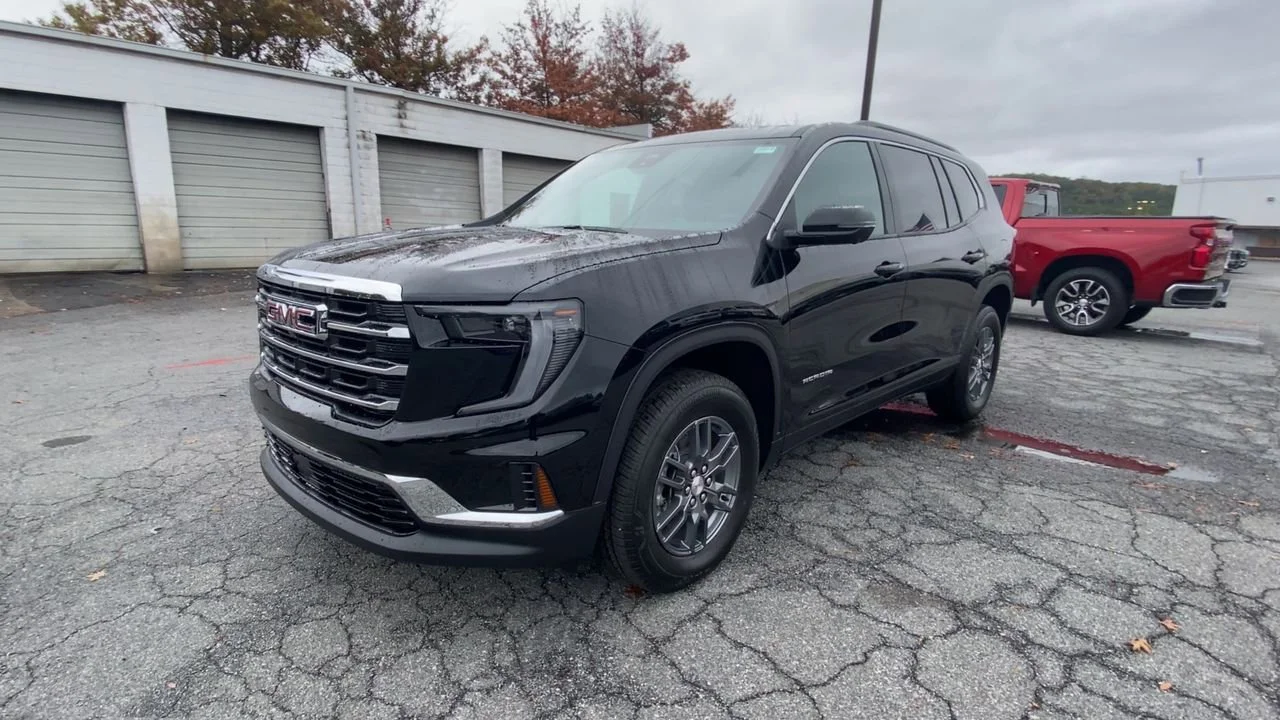 New 2026 Ebony Twilight Metallic GMC Elevation image 4