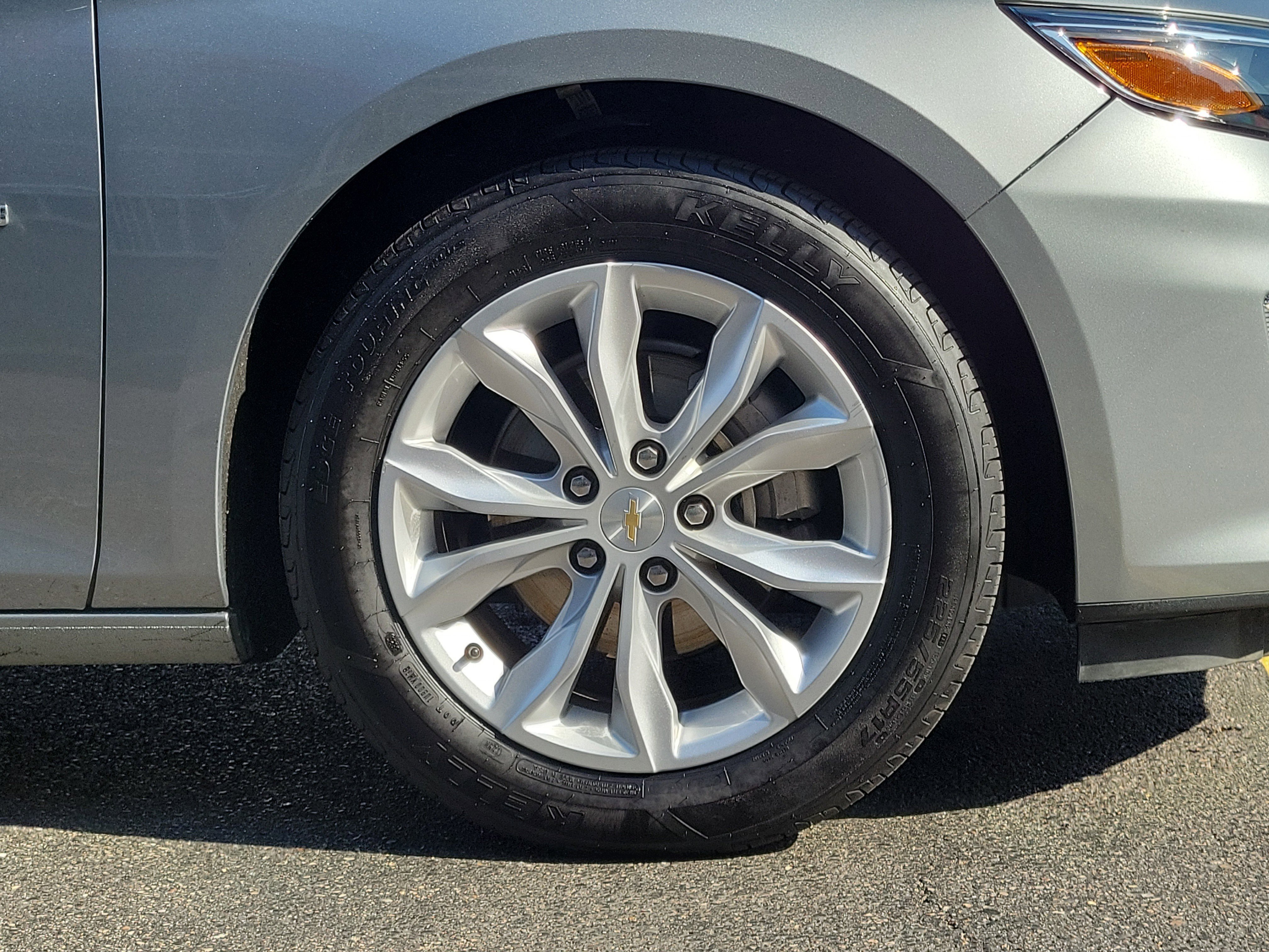 Used 2024 Sterling Gray Metallic Chevrolet LT image 5
