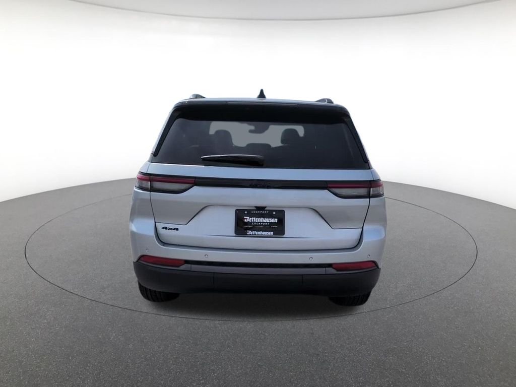 New 2026 Silver Jeep Altitude image 8