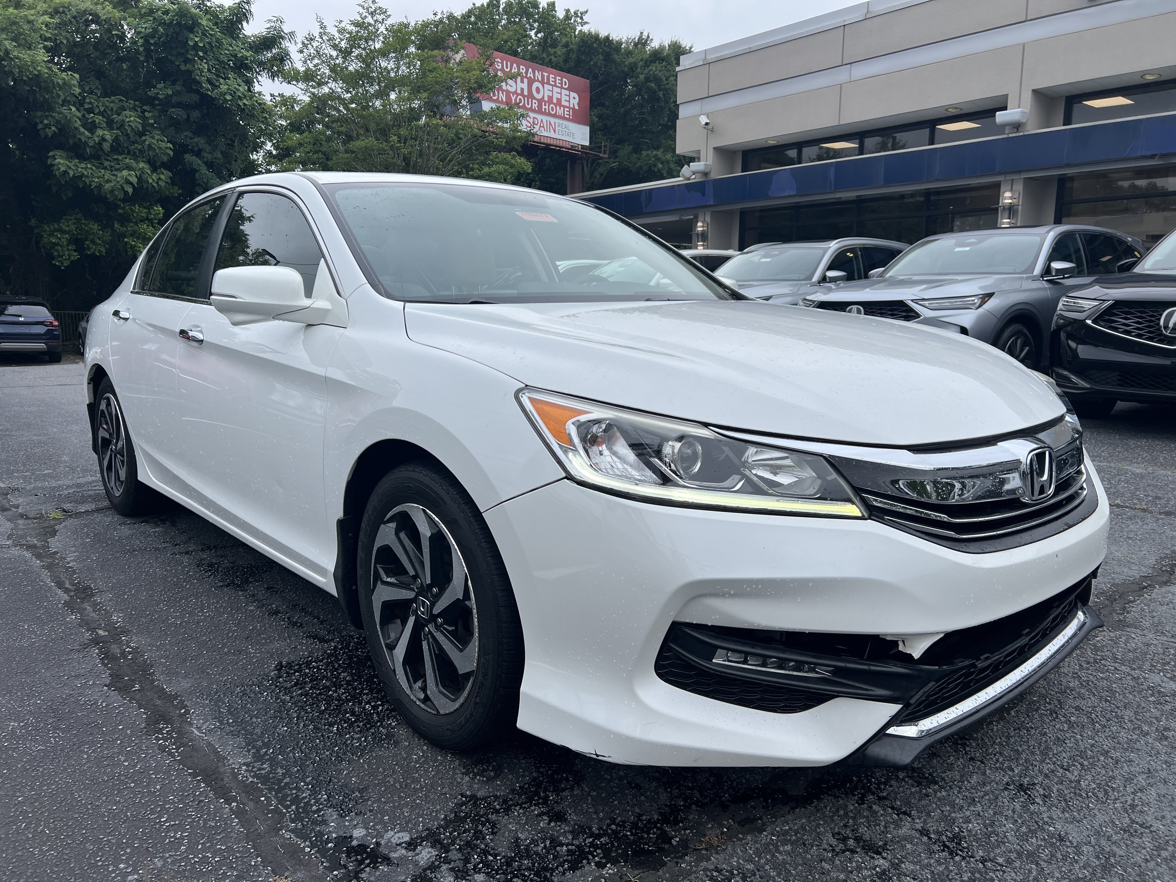 Used 2016 White Orchid Pearl Honda EX image 7