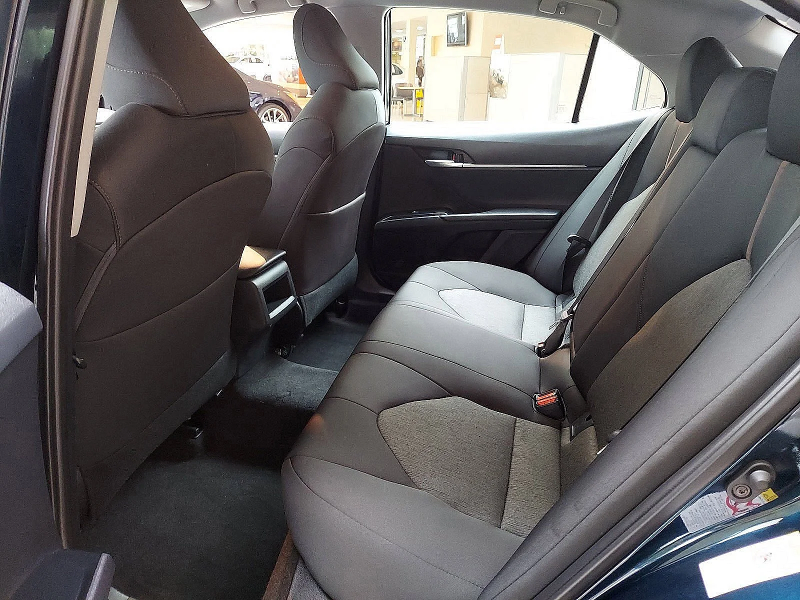 Used 2019 Blue Streak Metallic Toyota LE image 11