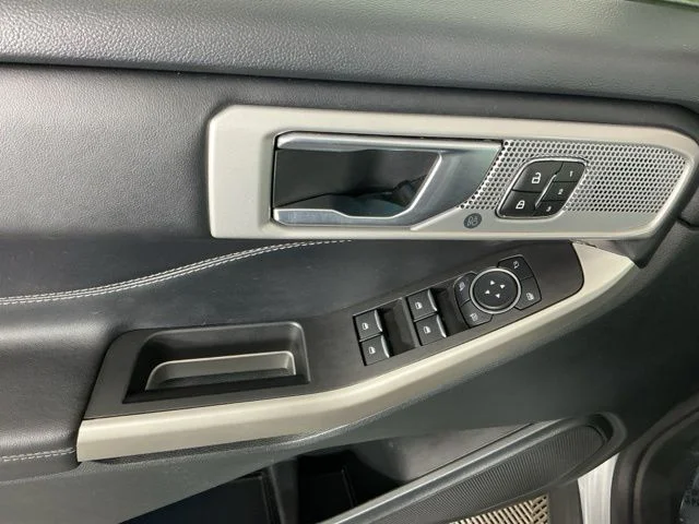 Certified Used 2023  Ford Limited image 13