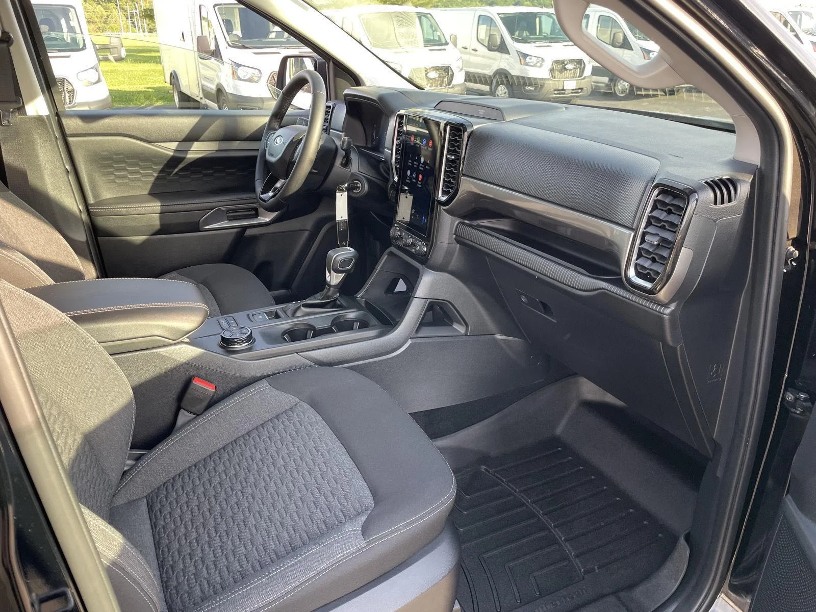 Used 2025 Shadow Black Ford XLT image 27