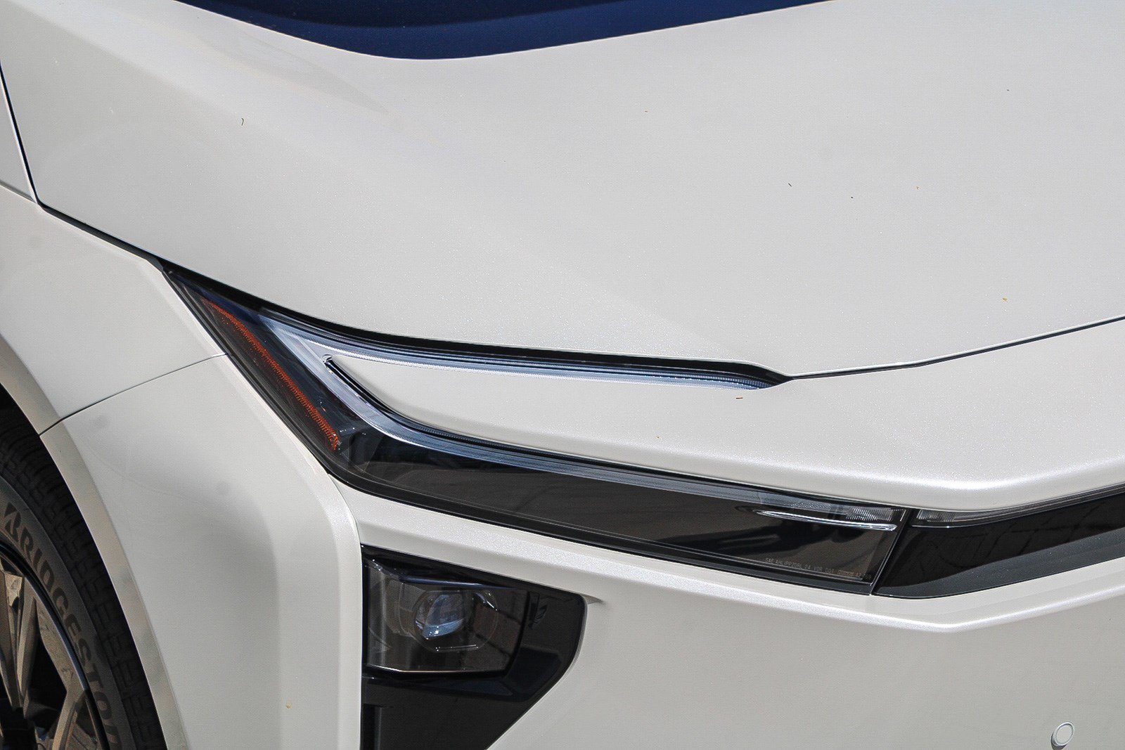 New 2026 Wind Chill Pearl <sup>1</sup> Toyota  XLE image 4