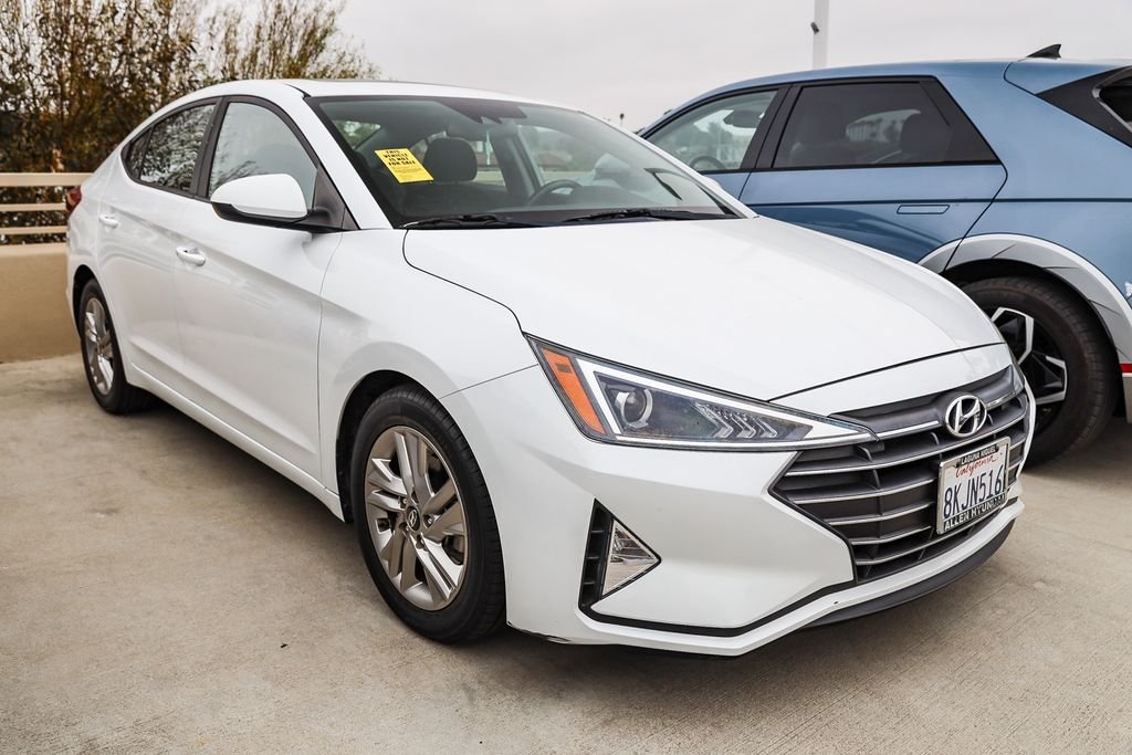 Used 2019 White Hyundai Value Edition image 1