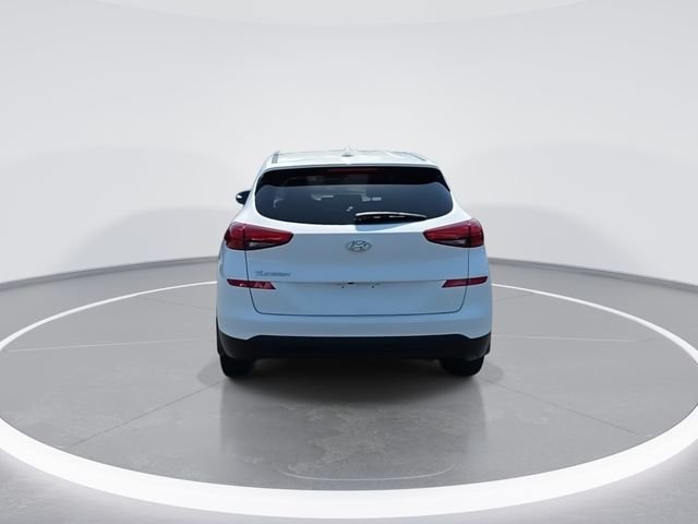 Used 2019 White Hyundai SE image 7