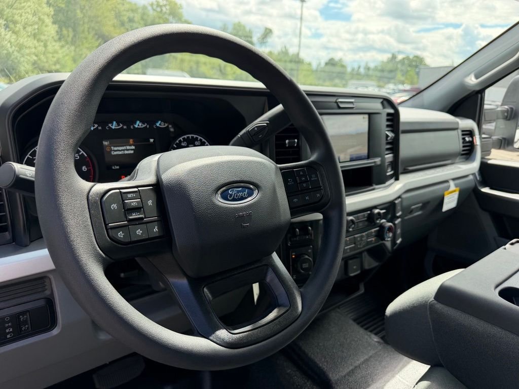 New 2026 White Ford XLT image 4
