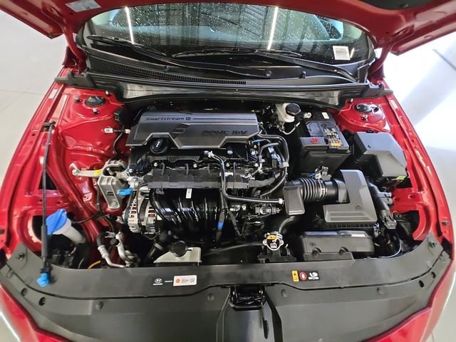 Certified Used 2025 Red Hyundai SEL Convenience image 24