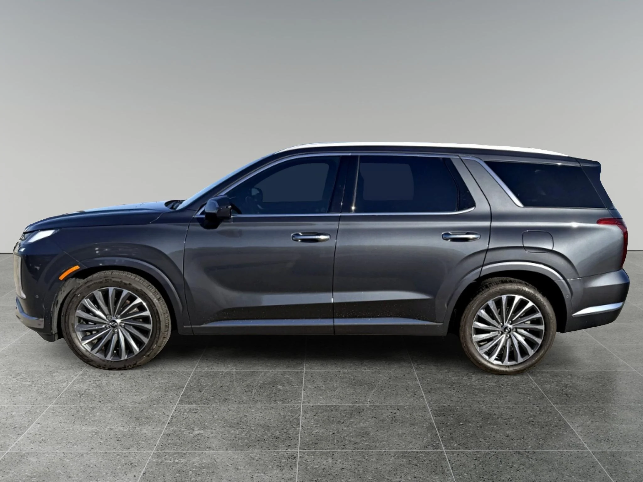 Used 2024 Steel Graphite Hyundai Calligraphy image 9