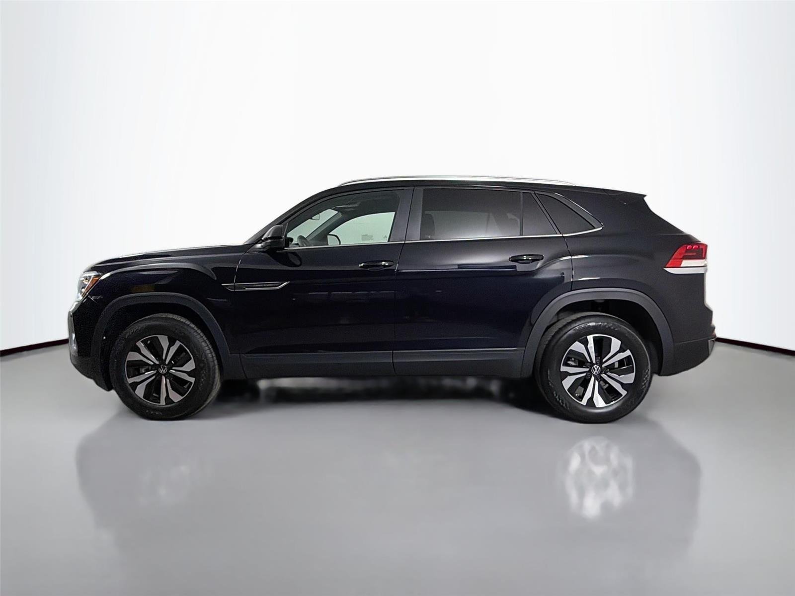 New 2026 Deep Black Pearl Volkswagen 2.0T SE image 8