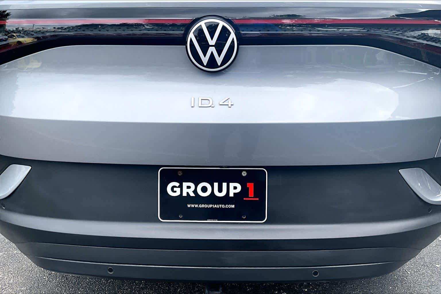 Certified Used 2025 Silver Mist Metallic Volkswagen Pro image 32