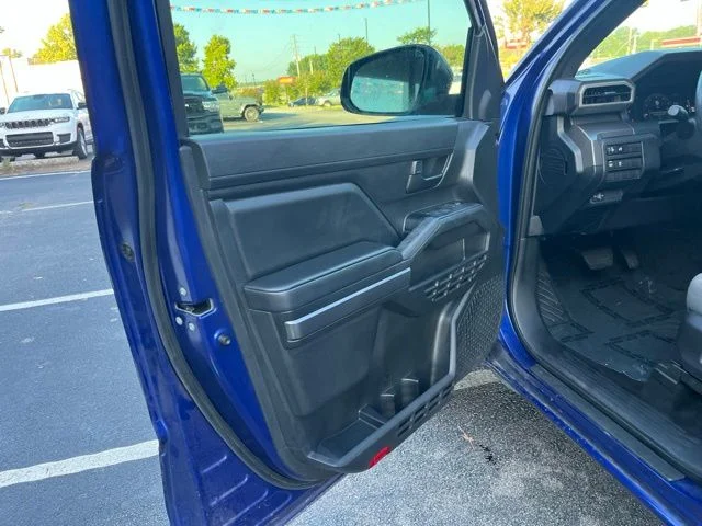 Used 2025 Blue Toyota SR5 image 5