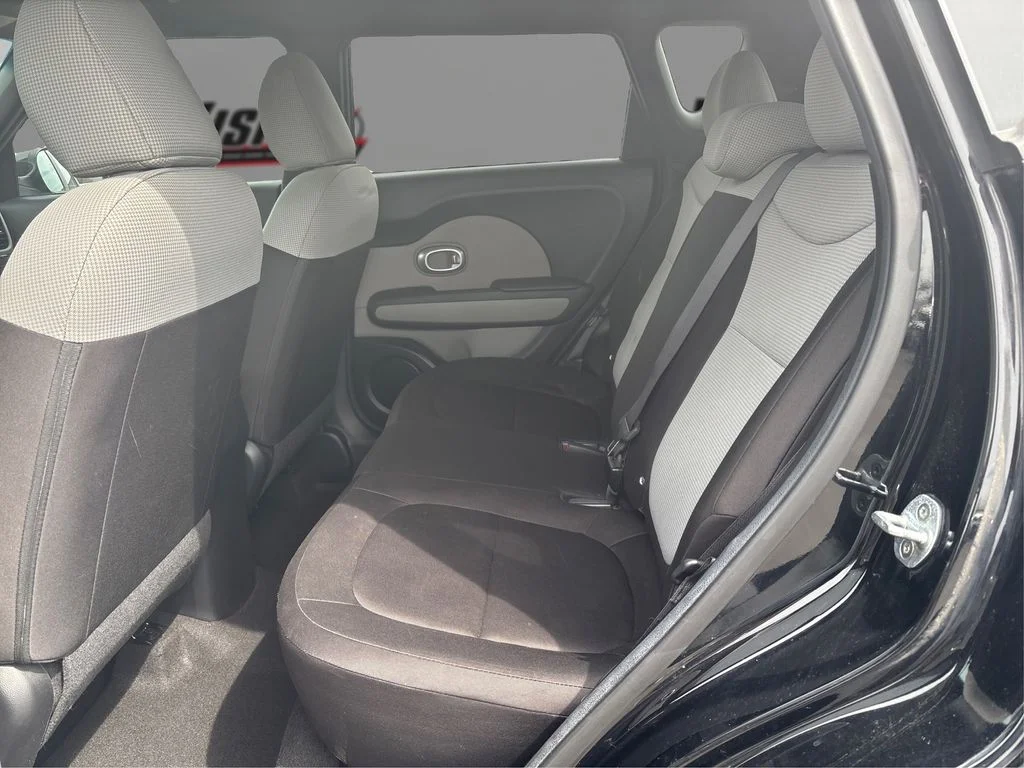 Used 2016 Black Kia Base image 11