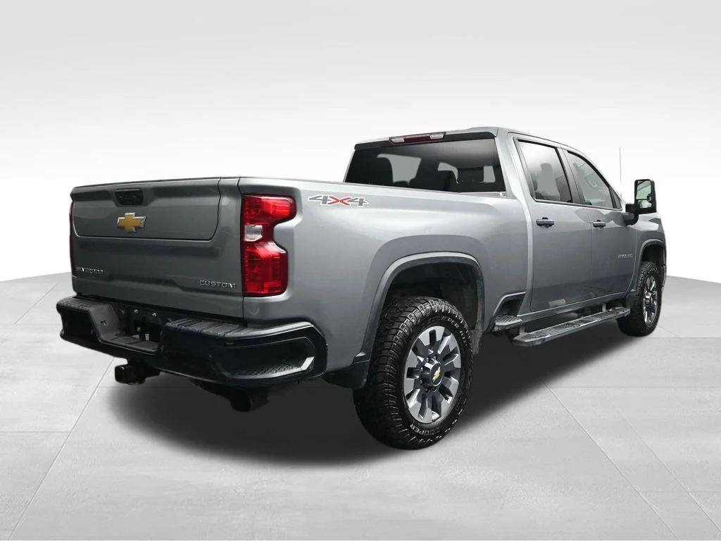 Used 2024 Gray Chevrolet Custom image 3