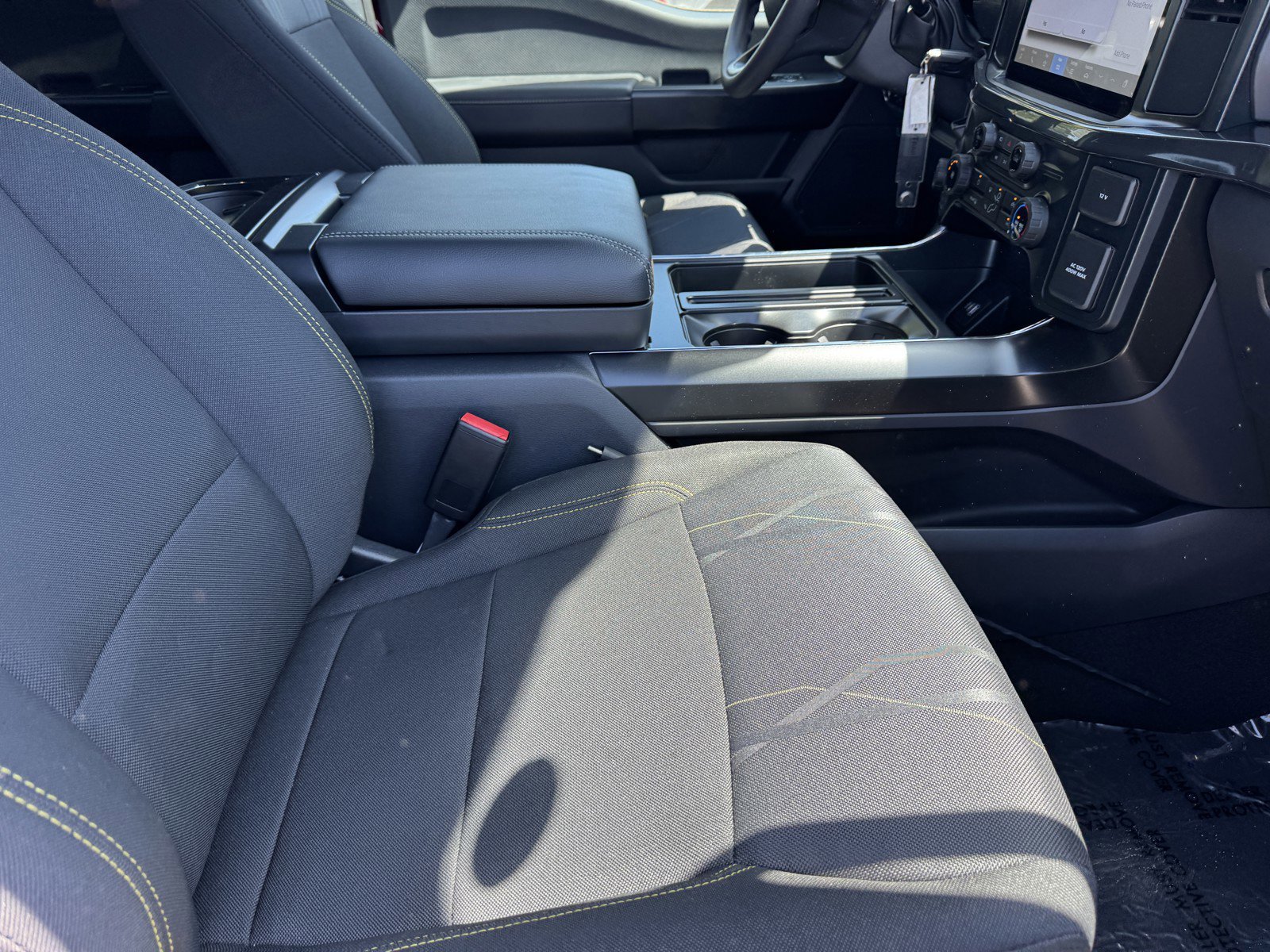 2025 Ford F-150 STX - Photo 8