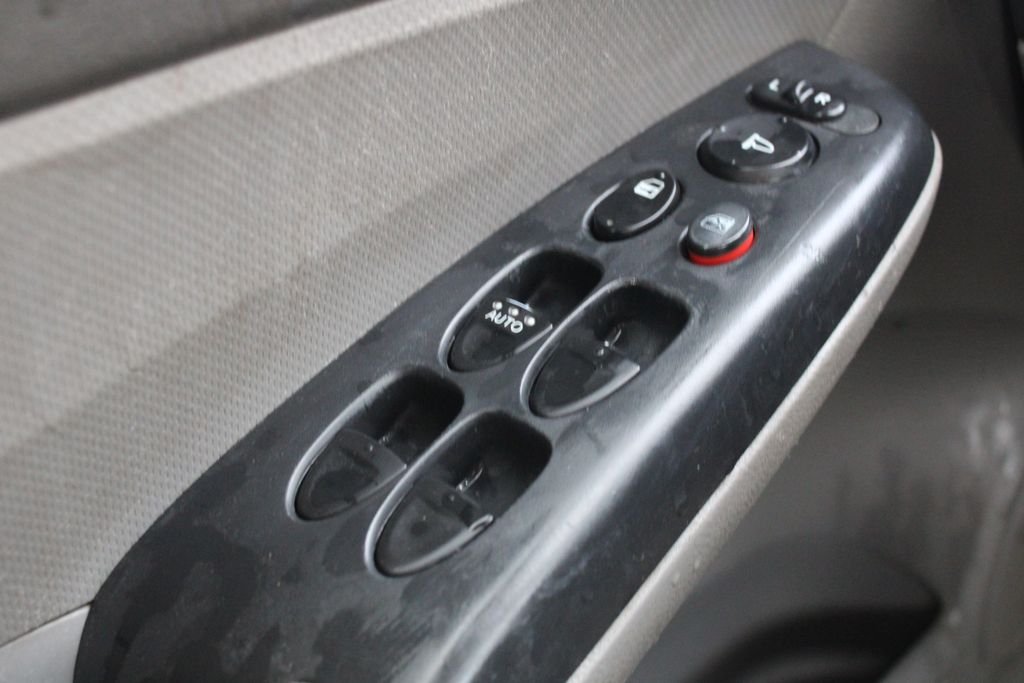 Used 2009 Atomic Blue Metallic Honda LX image 6