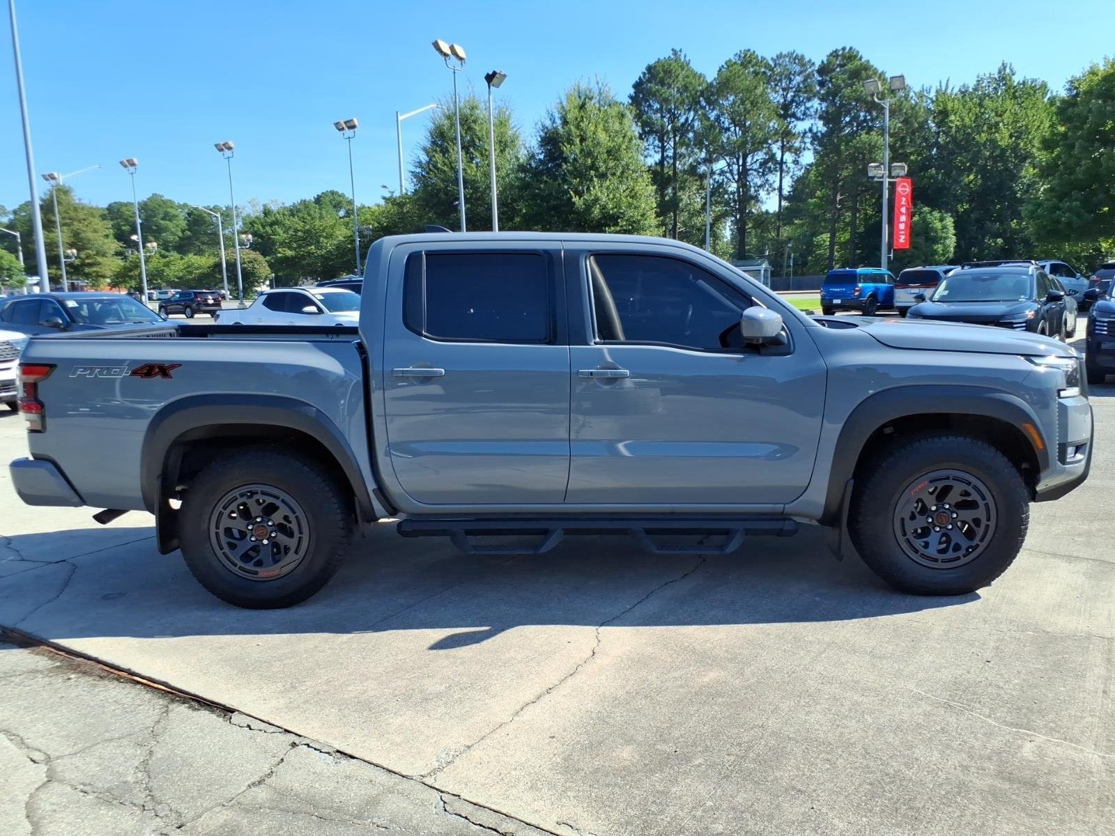 Used 2025 Boulder Gray Pearl Nissan PRO-4X image 6