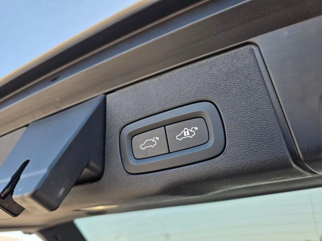 2023 Volvo XC60 Plus - Photo 15