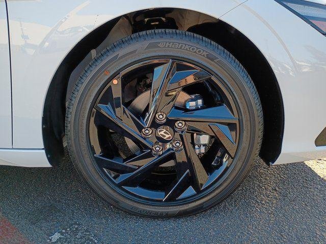 2026 Hyundai Elantra SEL - Photo 6