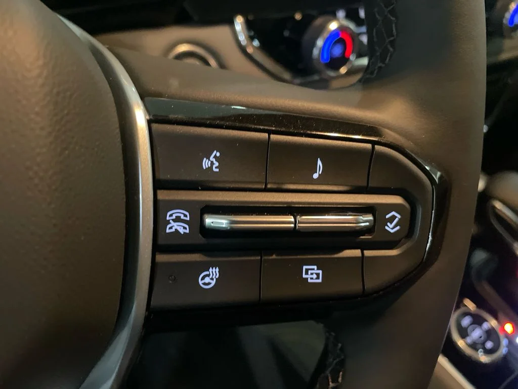 2026 Chevrolet Colorado ZR2 - Photo 14