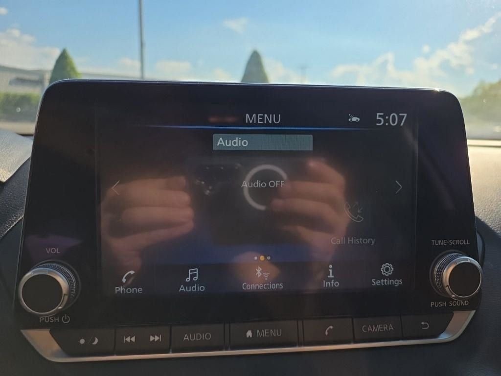2025 Nissan Sentra SV - Photo 21