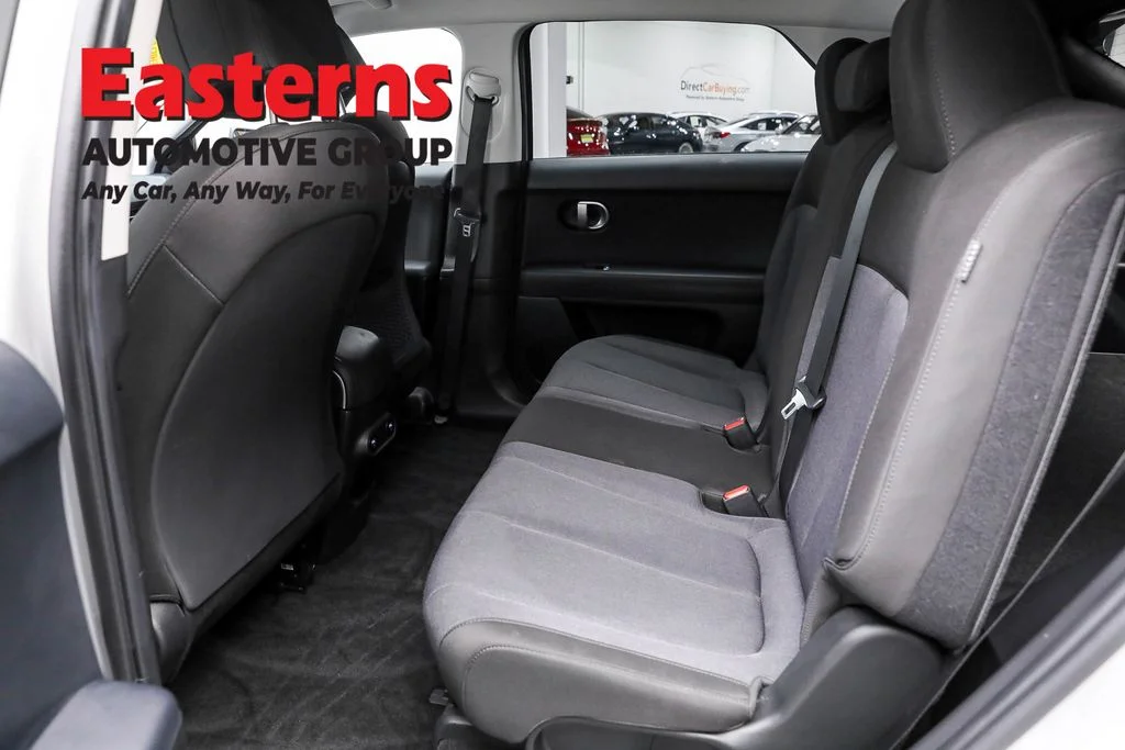 Used 2024 Gray Hyundai SEL image 21