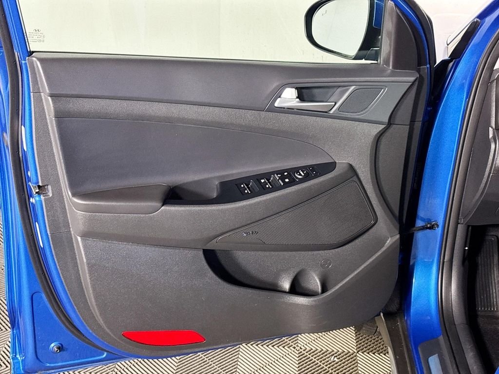 Used 2020 Aqua Blue Hyundai Limited image 10
