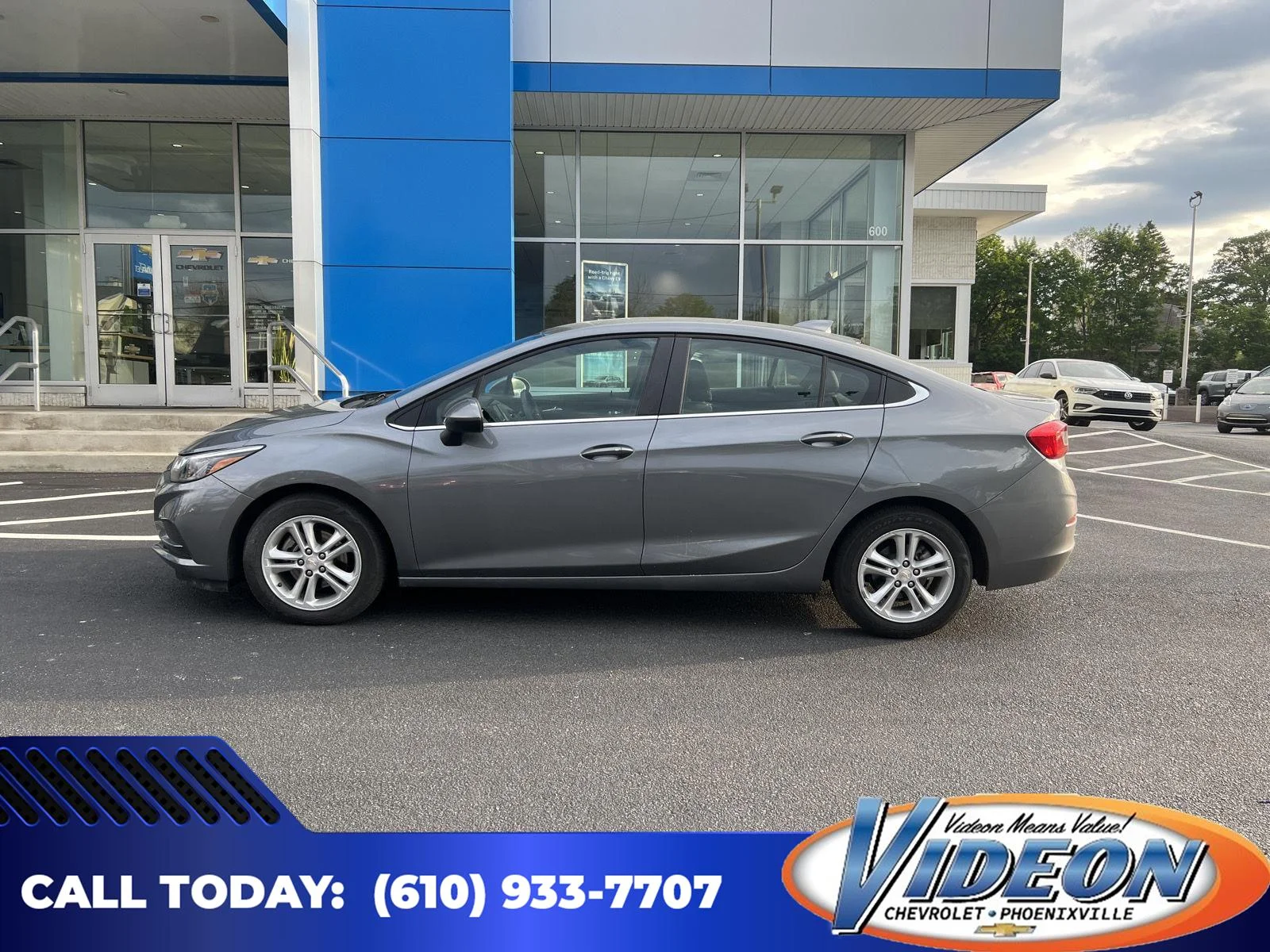 2018 Chevrolet Cruze 1LT Auto's photo