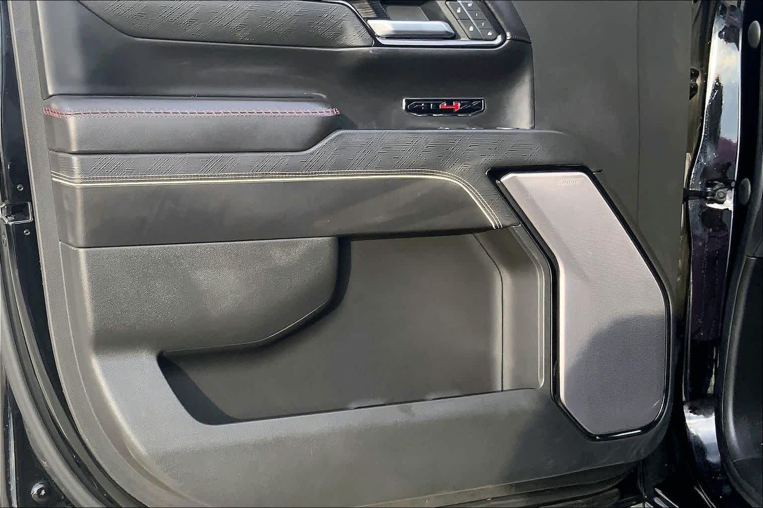 Used 2022 Onyx Black GMC AT4X image 22
