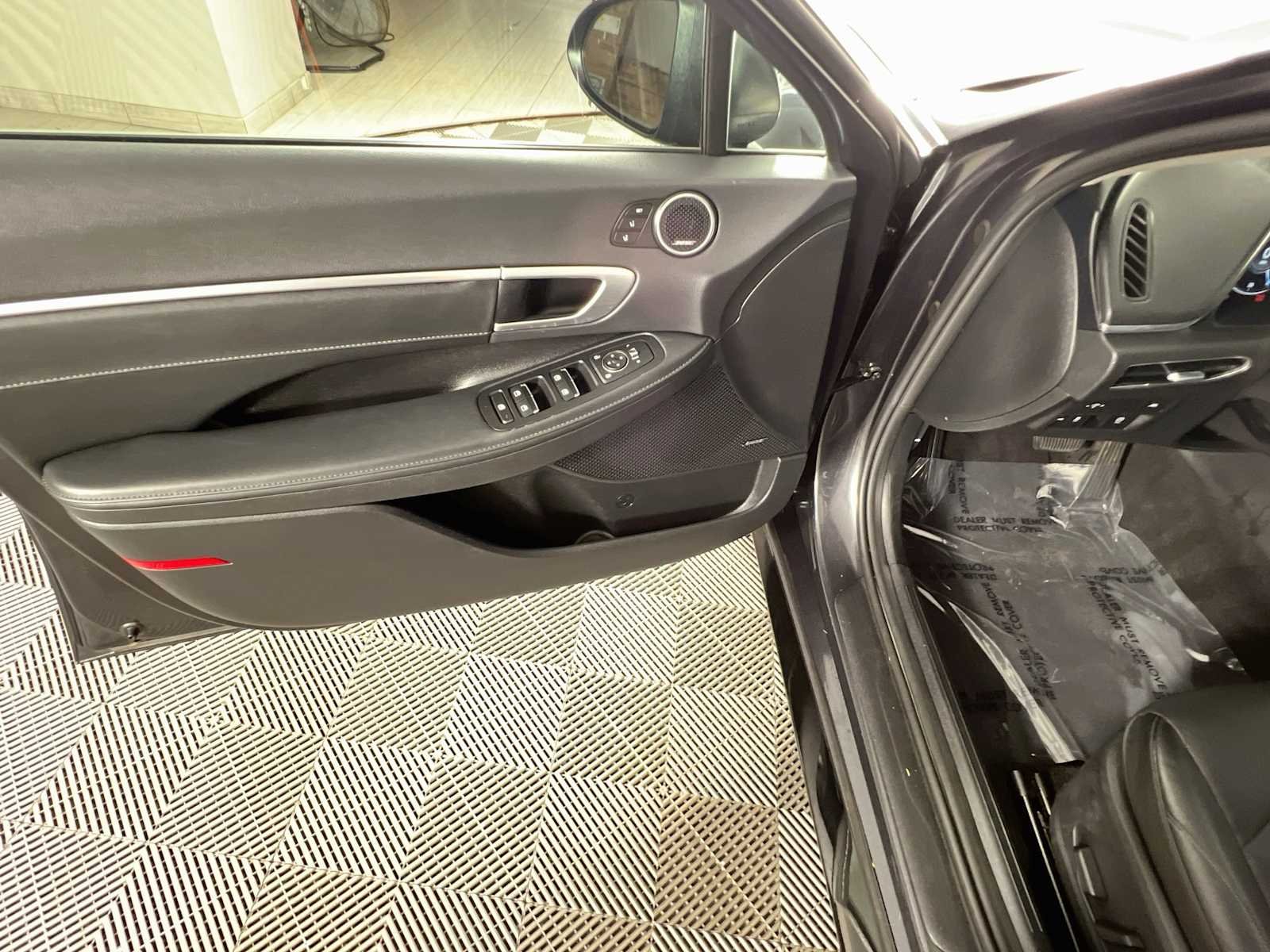 Used 2021 Portofino Gray Hyundai Limited image 19