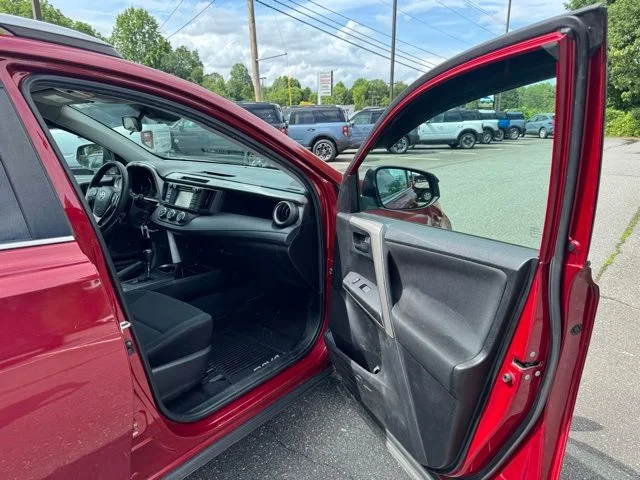 Used 2018 Red Toyota LE image 16