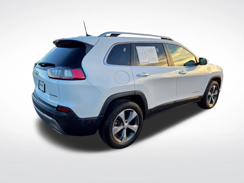 Used 2019 White Jeep Limited image 3