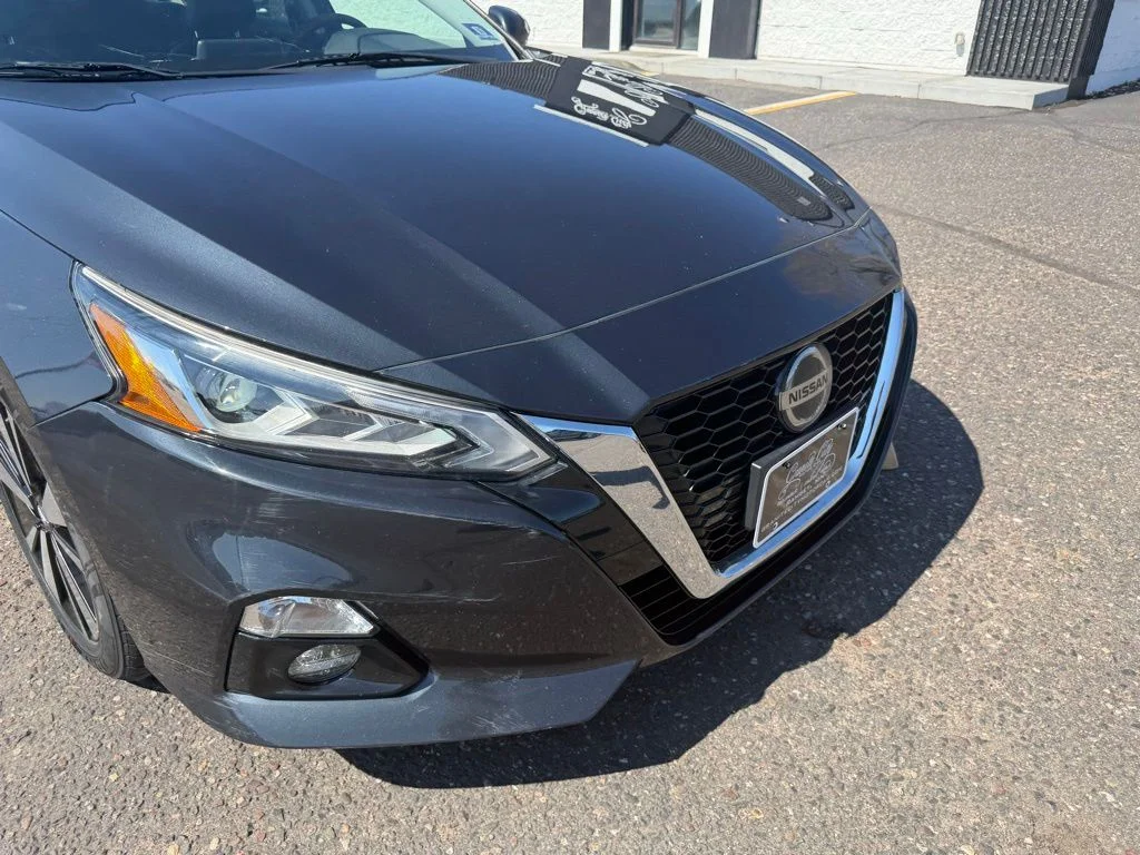 Used 2020 Blue Nissan 2.5 SL image 13