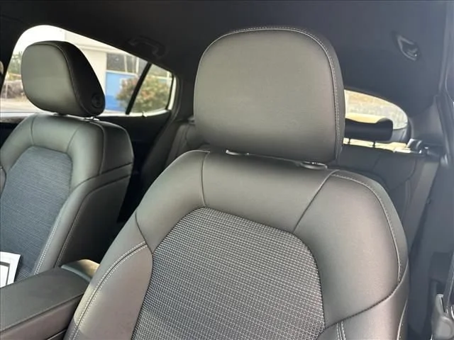 New 2026 Summit White Buick Preferred image 27
