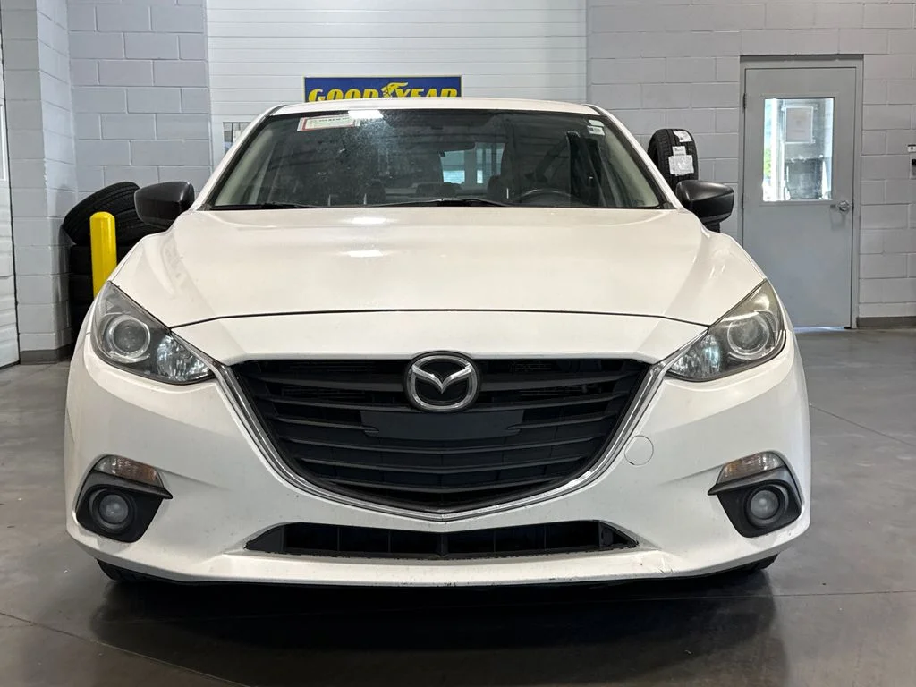Used 2015 White Mazda i Touring image 2