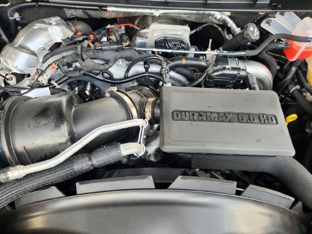 New 2026 Sterling Gray Metallic Chevrolet LT image 32