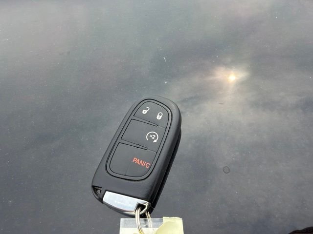 Used 2020 Black Jeep Trailhawk image 12