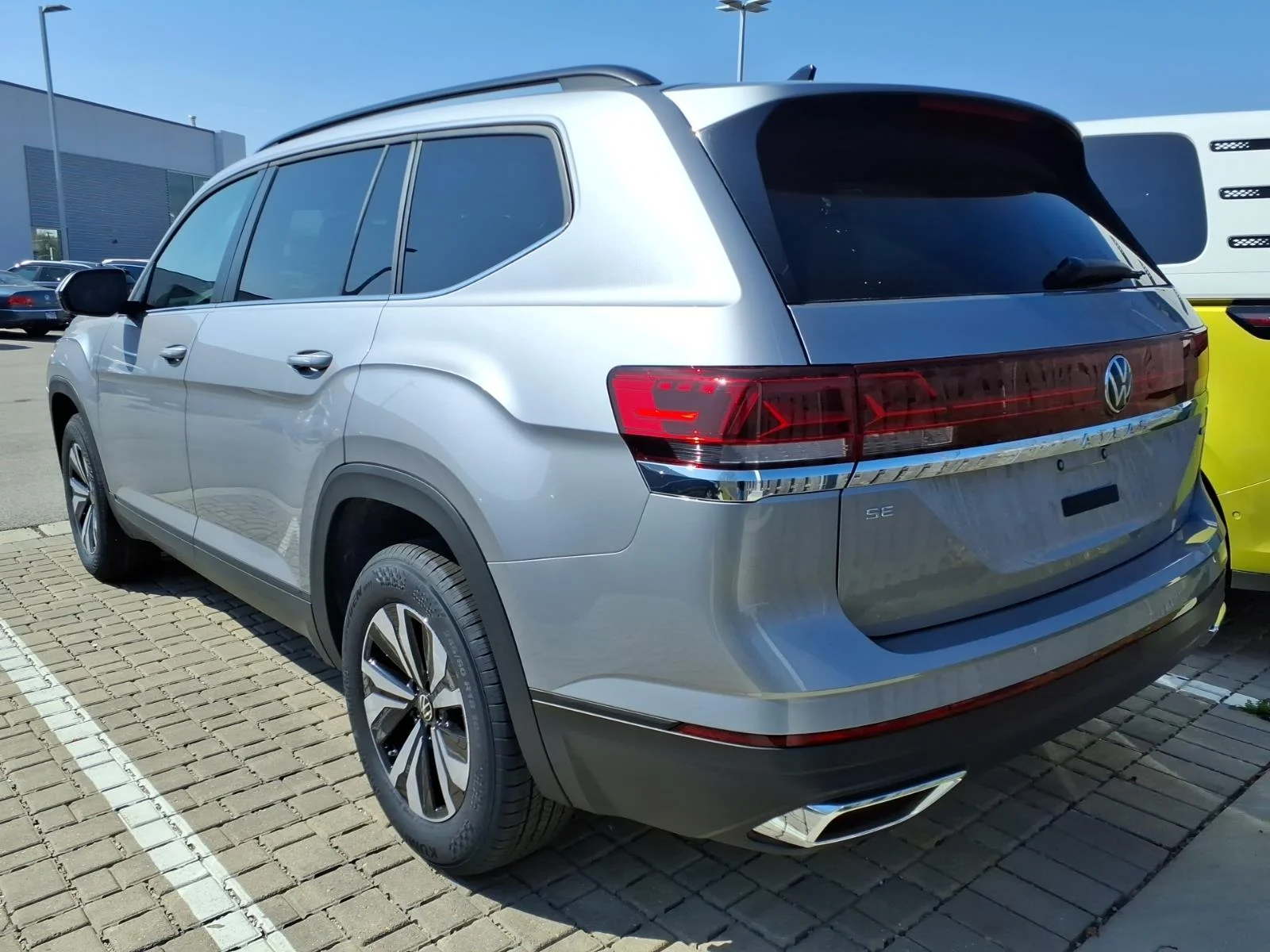 Used 2026 Silver Mist Metallic Q3q3 Volkswagen 2.0T SE 4MOTION image 3