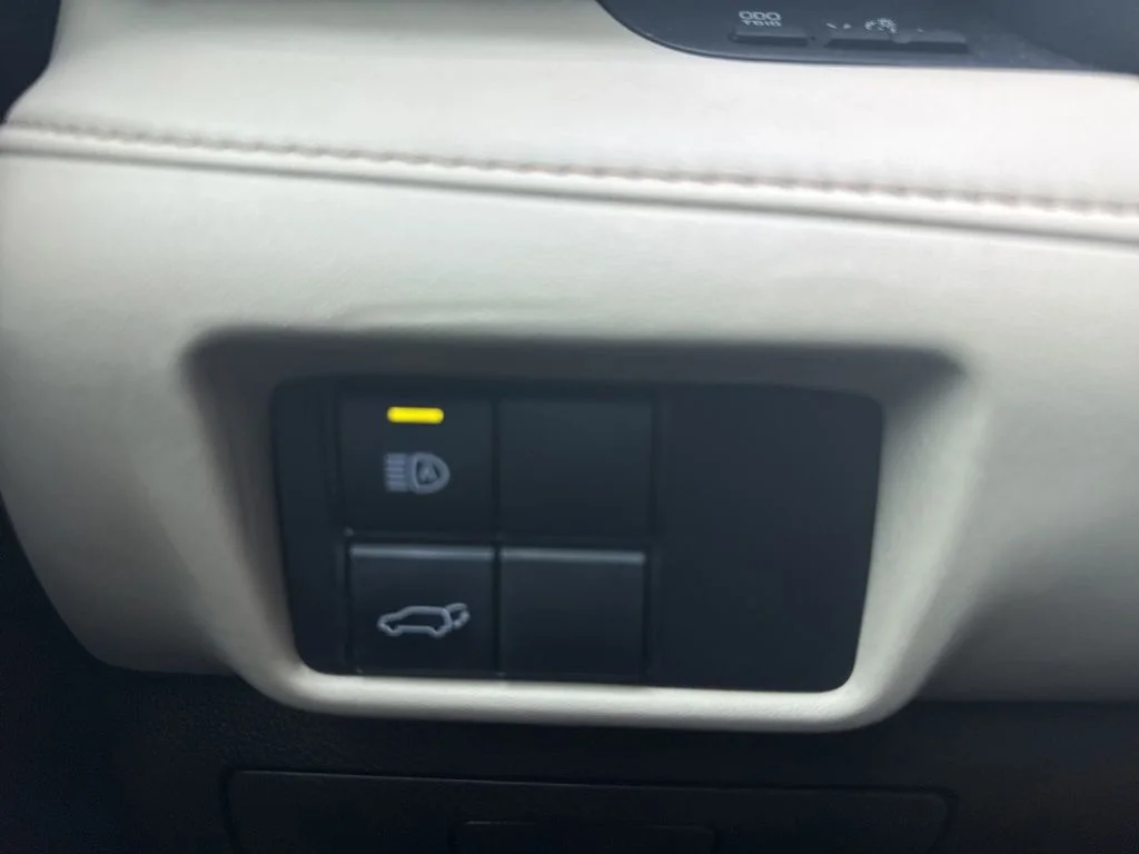 Used 2020 Magnetic Gray Metallic Toyota XLE image 27