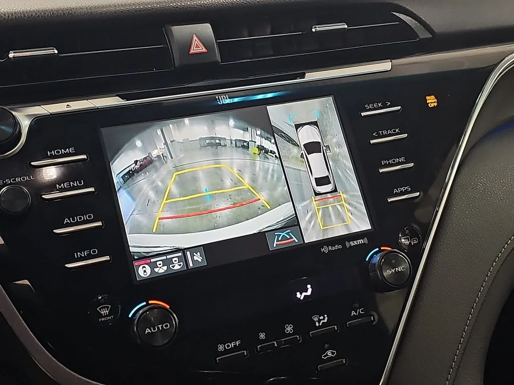 Used 2018 Beige Toyota XSE V6 image 24