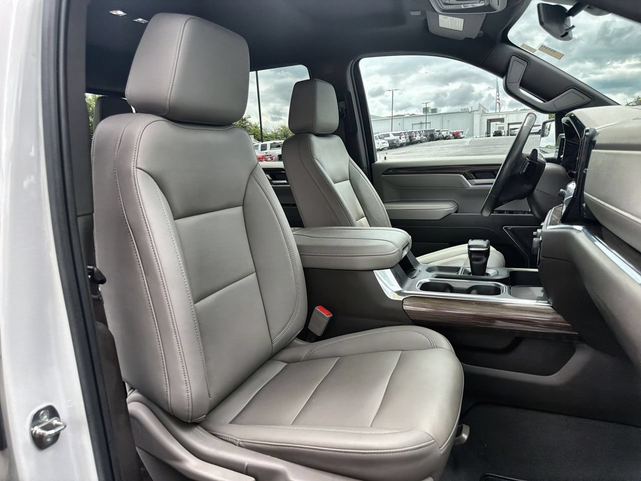 Used 2023 Summit White Chevrolet RST image 23