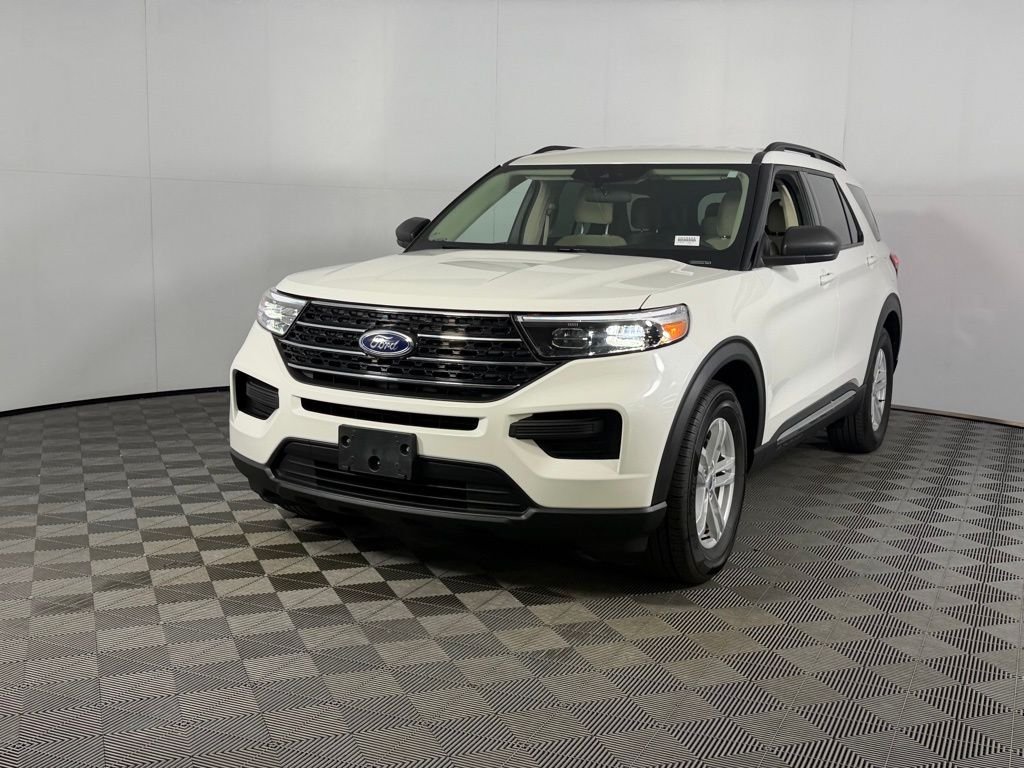 Used 2023 White Ford XLT image 8